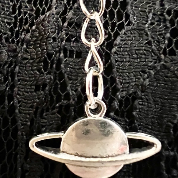 Alien Head Rush Necklace with Saturn-like Planetary Charm For Back of Your Neck - Picture 8 of 11